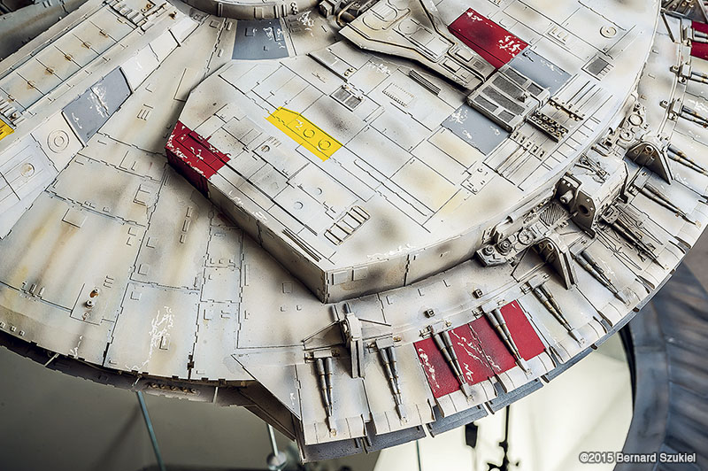 Illustration for article titled Millennium Falcon Papercraft Is A Work Of Art